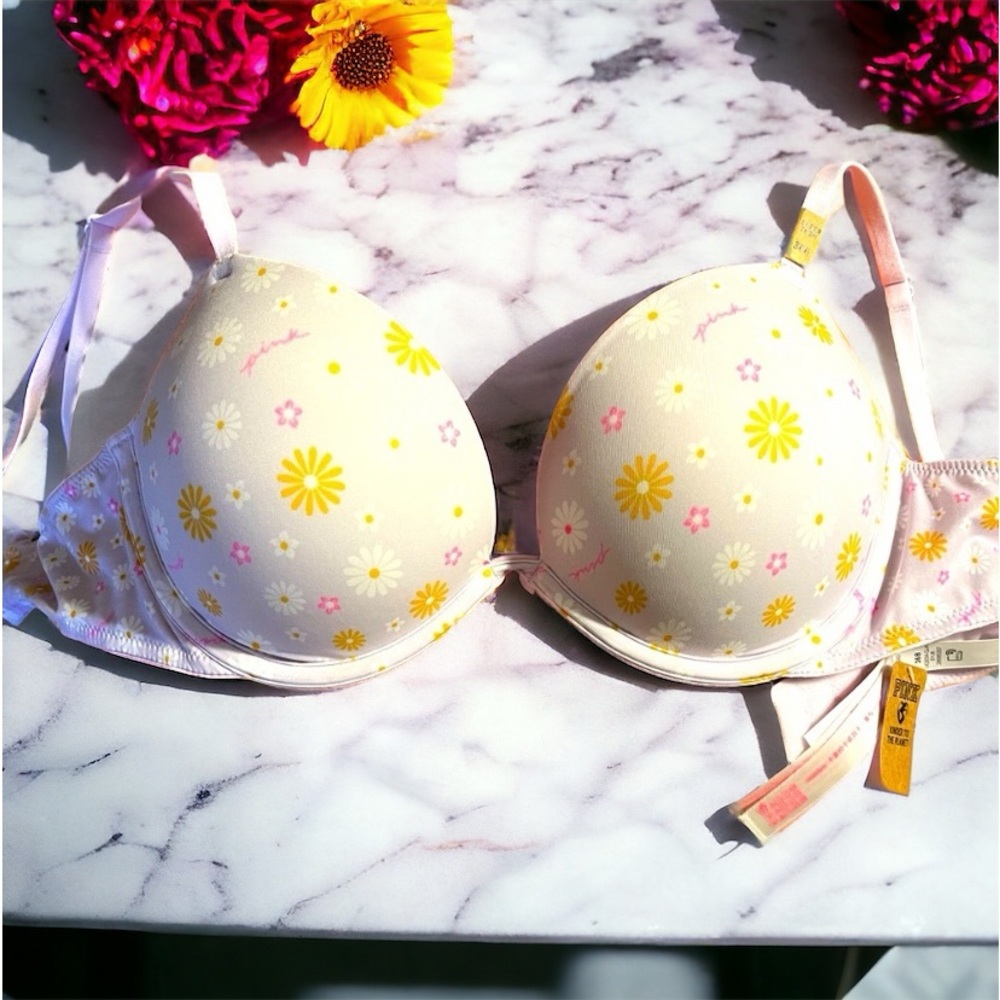 NWT vs PINK Wear Everywhere Super Push-Up Bra 36B